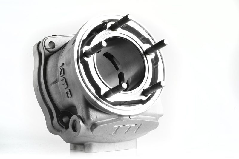 IAMETECH, product still life — A cylinder, from the head.